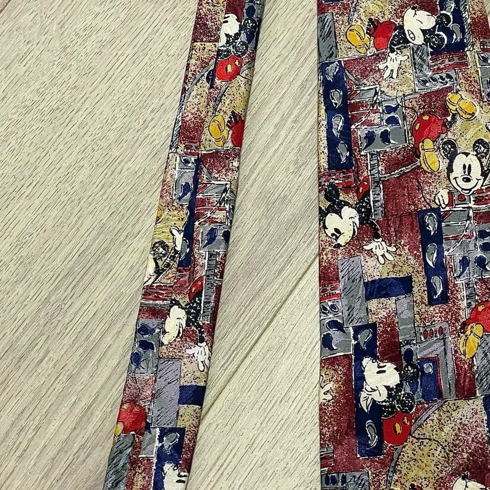 Mickey Mouse Disney‎ Vintage Character Necktie